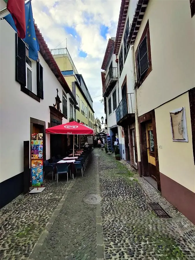 Funchal Old Town Studios - Historic Atlantic View 0*, Funchal (Madeira)